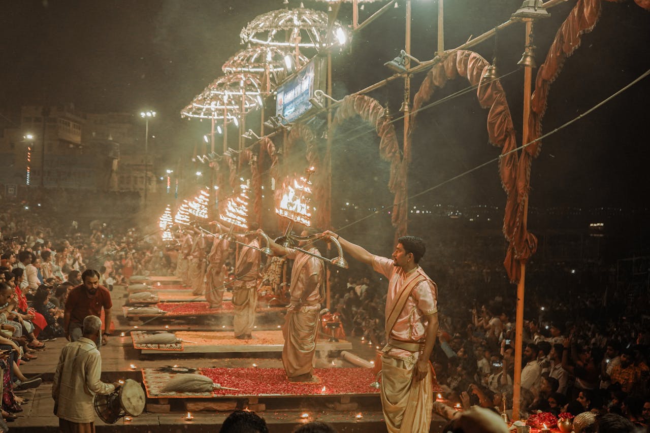 Experience the vibrant Ganga Aarti ritual on the ghats of Varanasi, India, capturing tradition and spirituality.